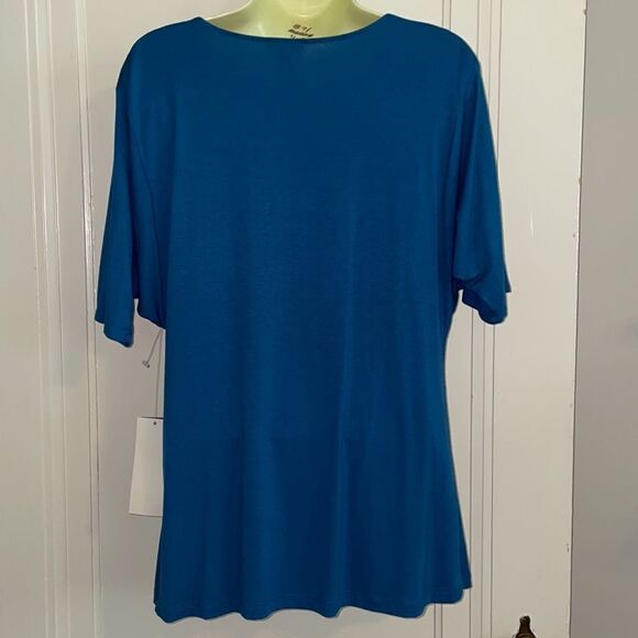 NWT Kenneth Cole Reaction teal blue drape neck short sleeve top with studs - Picture 6 of 9